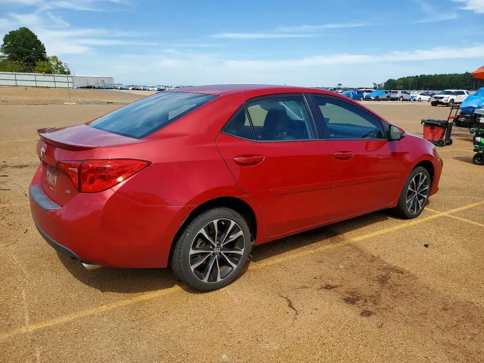 2017 TOYOTA COROLLA SE  