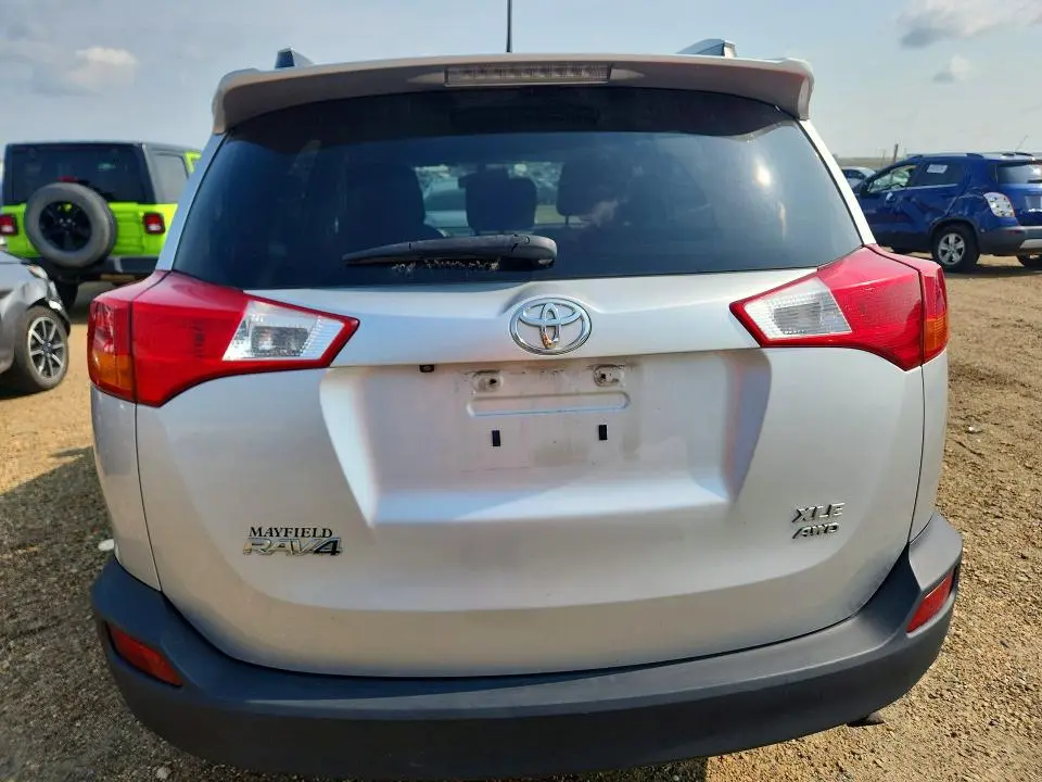 2013 TOYOTA RAV4 XLE  