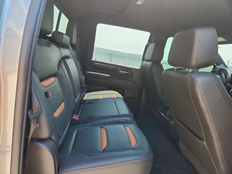 2024 GMC SIERRA K2500 AT4  