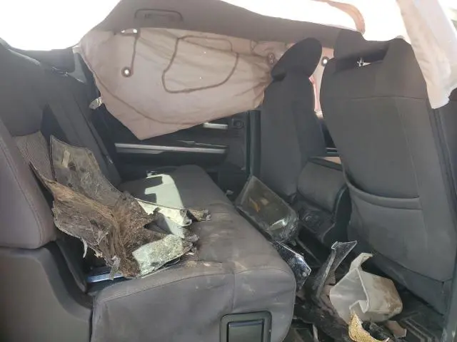 2016 TOYOTA TUNDRA CREWMAX SR5  