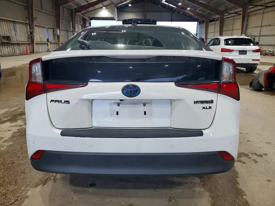 2022 TOYOTA PRIUS   