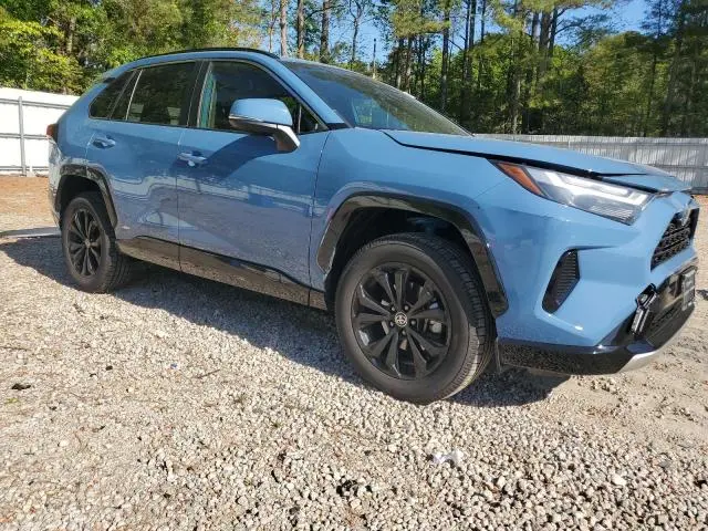2022 TOYOTA RAV4 SE