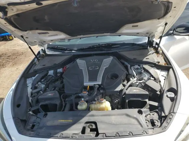 2018 INFINITI Q50 LUXE