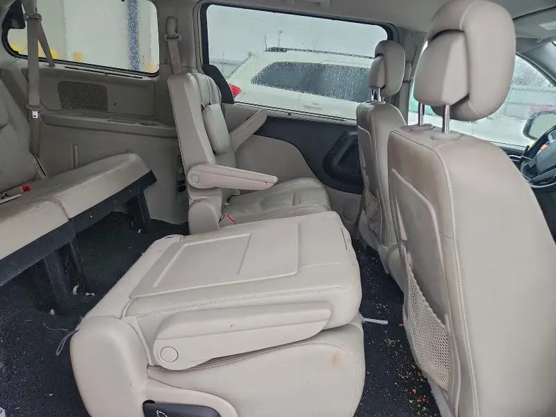 2013 CHRYSLER TOWN & COUNTRY TOURING L  