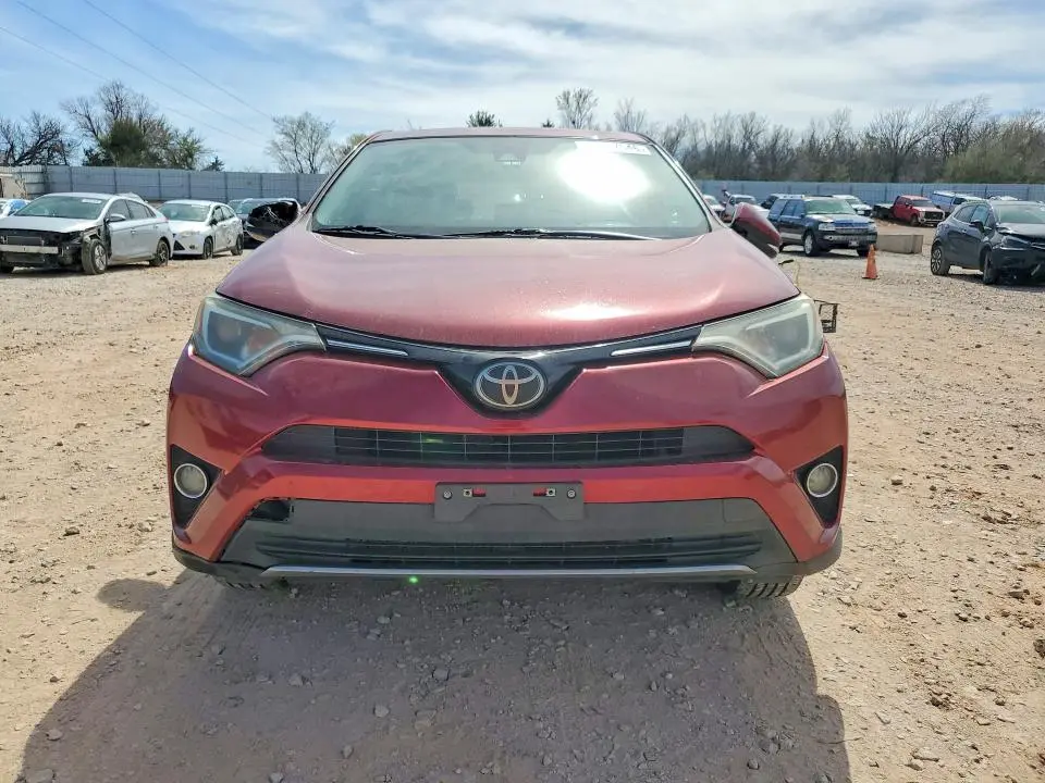 2018 TOYOTA RAV4 XLE  