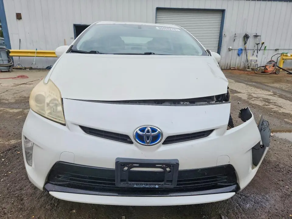 2015 TOYOTA PRIUS FOUR  