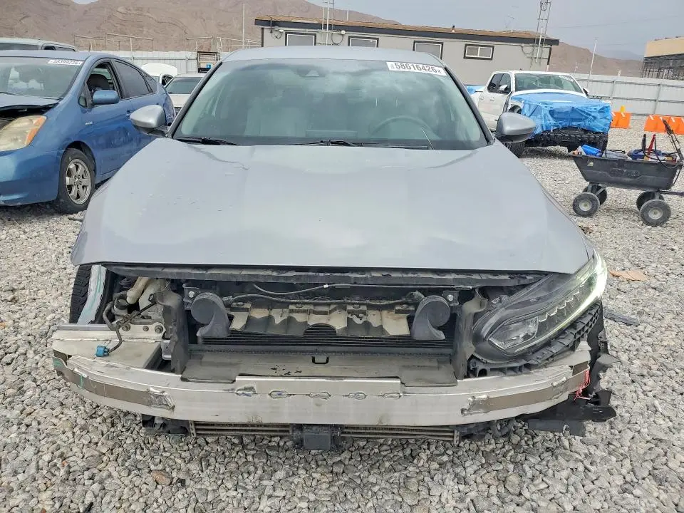2018 HONDA ACCORD LX  