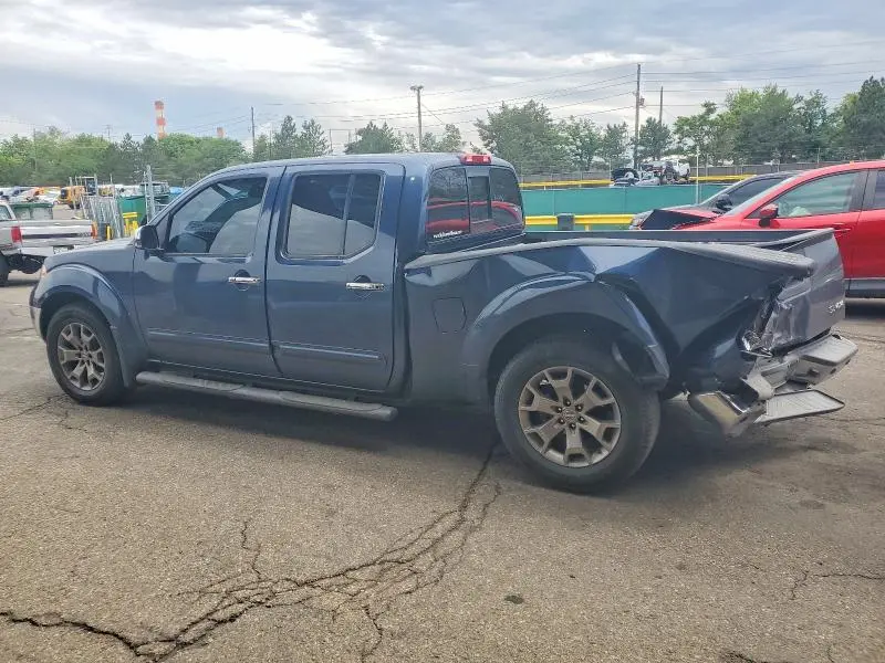 2016 NISSAN FRONTIER SL  