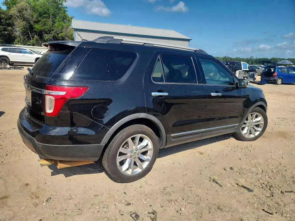 2011 FORD EXPLORER XLT  