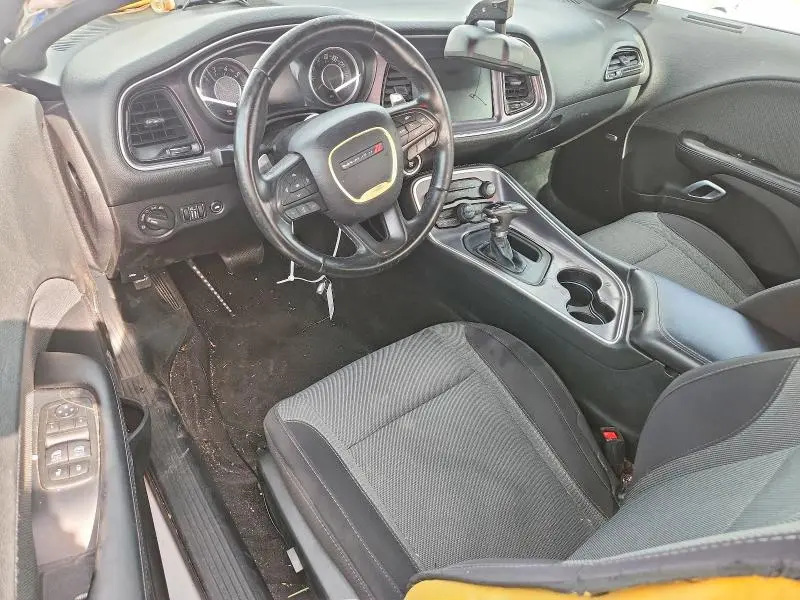 2015 DODGE CHALLENGER SXT  
