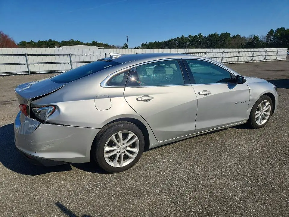 2017 CHEVROLET MALIBU LT  