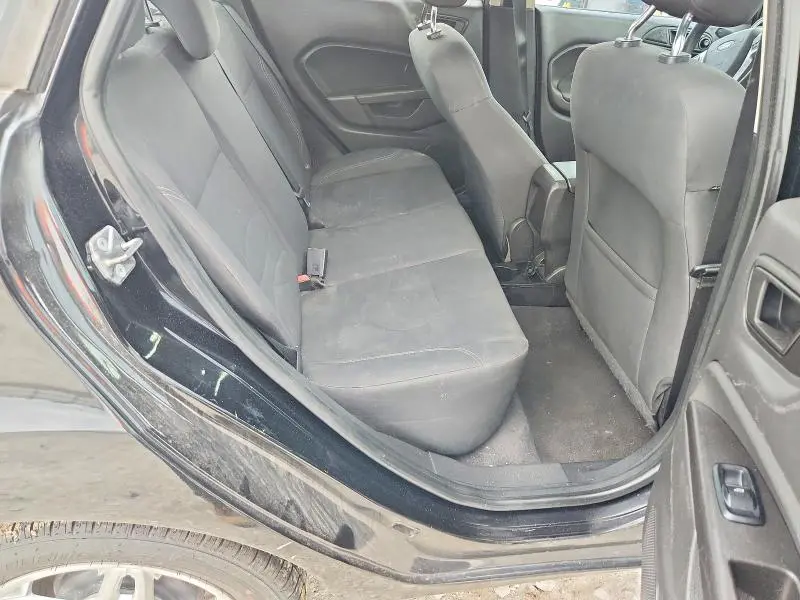 2018 FORD FIESTA SE  