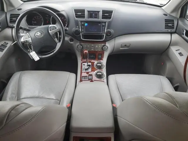 2013 TOYOTA HIGHLANDER LIMITED  