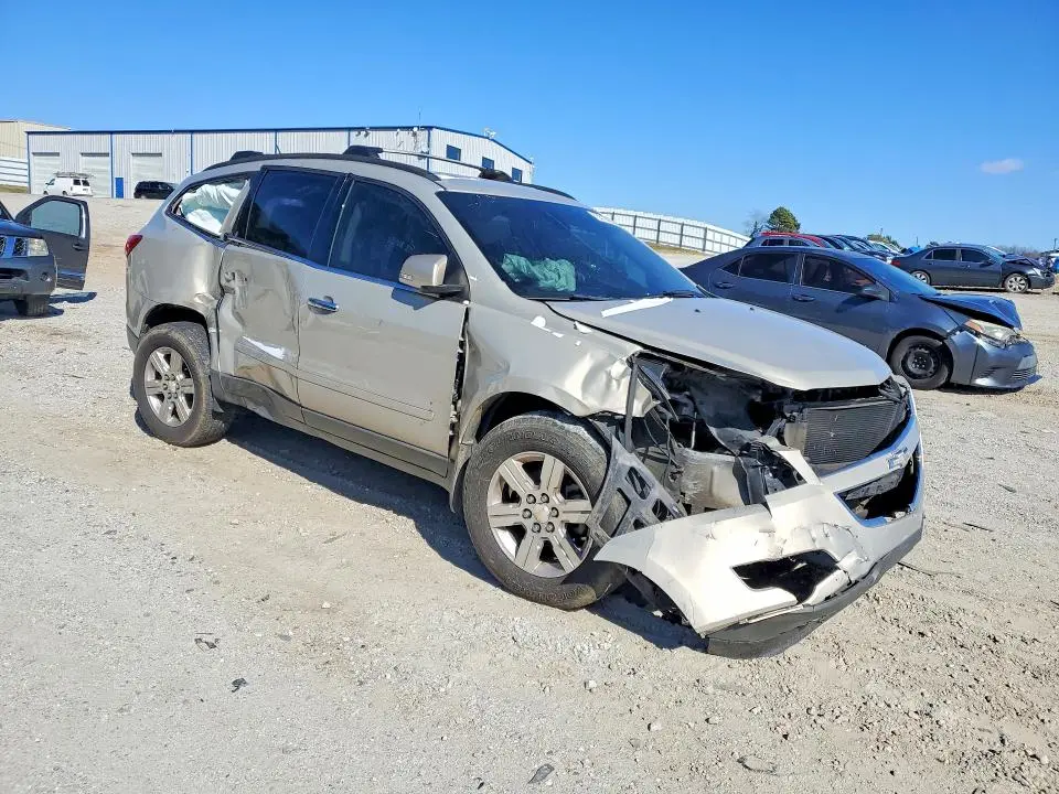 2012 CHEVROLET TRAVERSE LT  