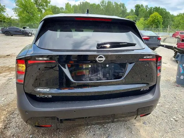 2025 NISSAN KICKS SV  