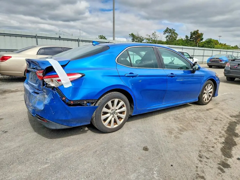 2019 TOYOTA CAMRY LE  