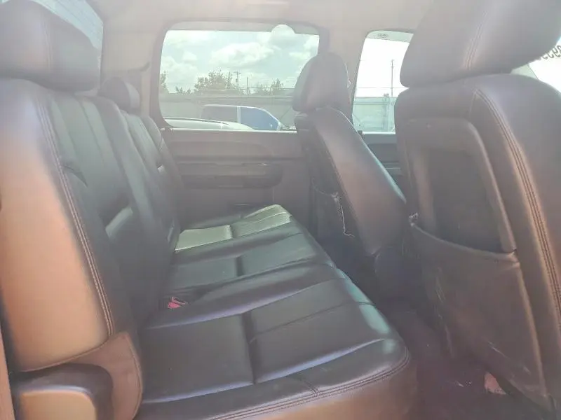 2011 CHEVROLET SILVERADO K1500 LT  
