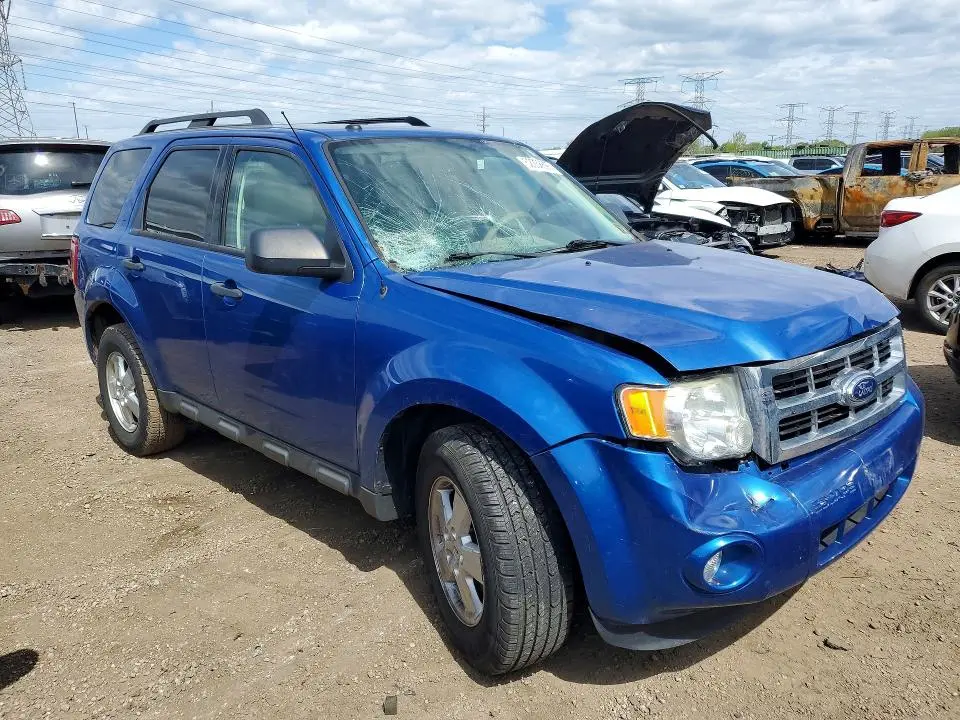 2011 FORD ESCAPE XLT  