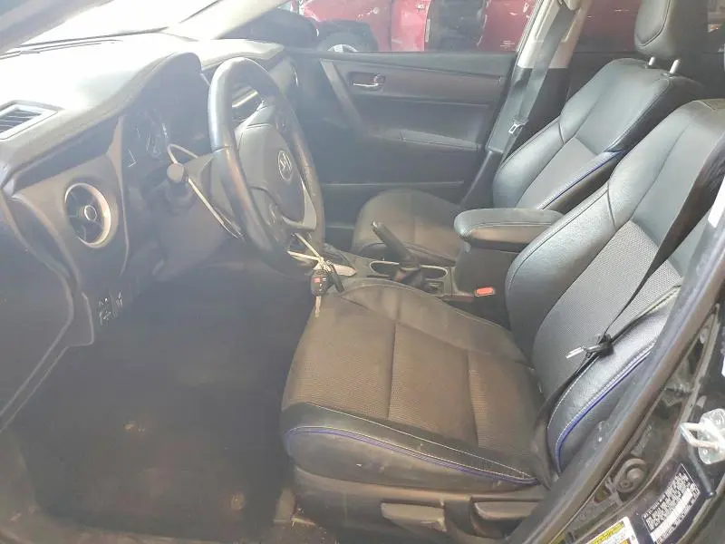 2019 TOYOTA COROLLA SE  