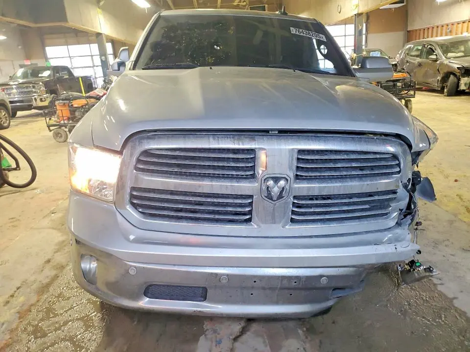 2017 RAM 1500 SLT  