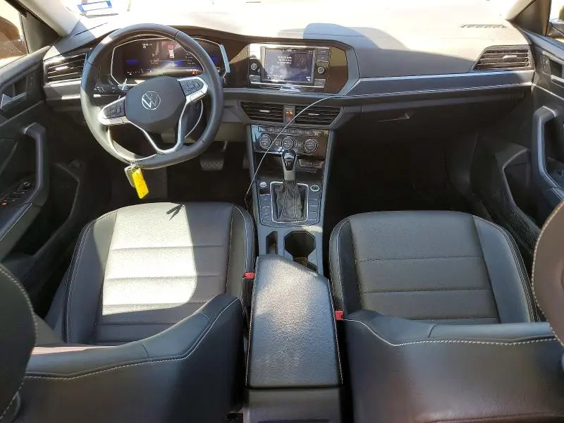 2024 VOLKSWAGEN JETTA SE  
