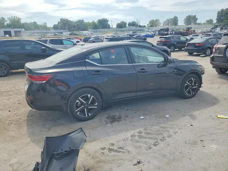2025 NISSAN SENTRA SV  
