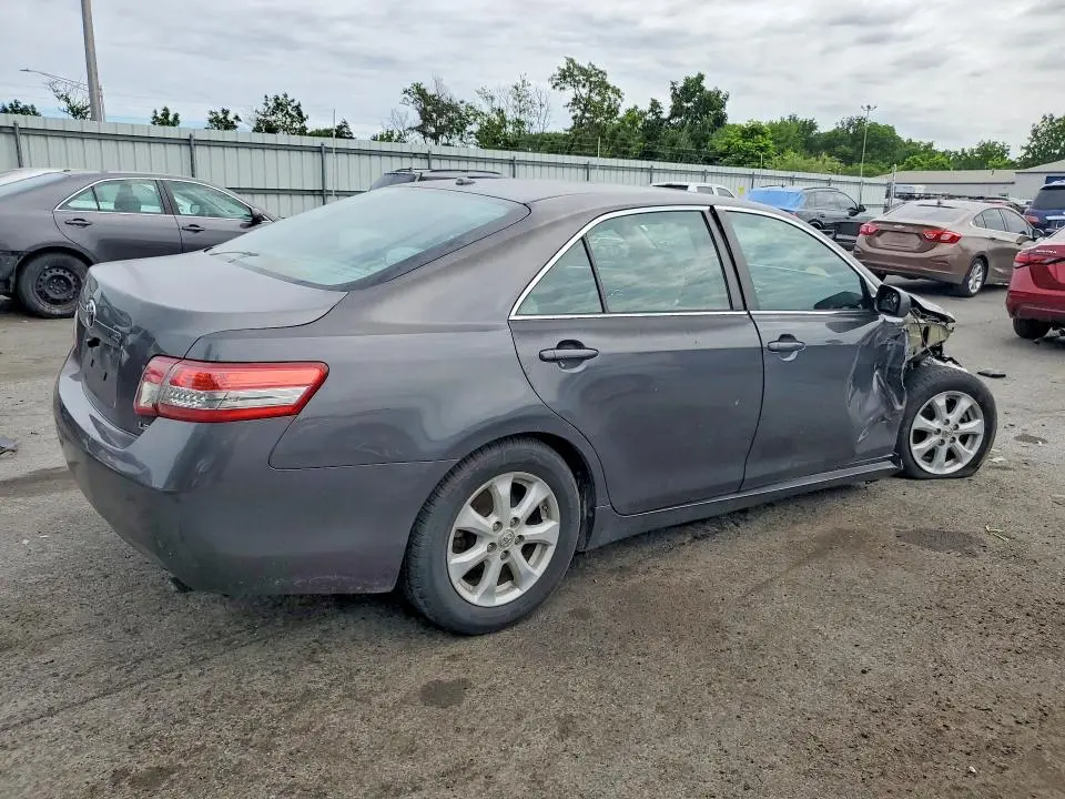 2010 TOYOTA CAMRY LE  