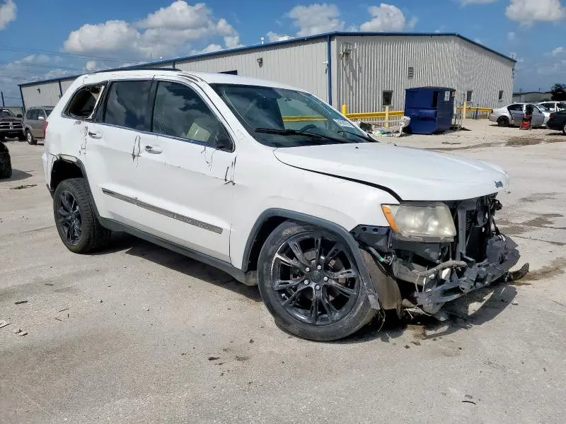 2013 JEEP GRAND CHEROKEE LAREDO  