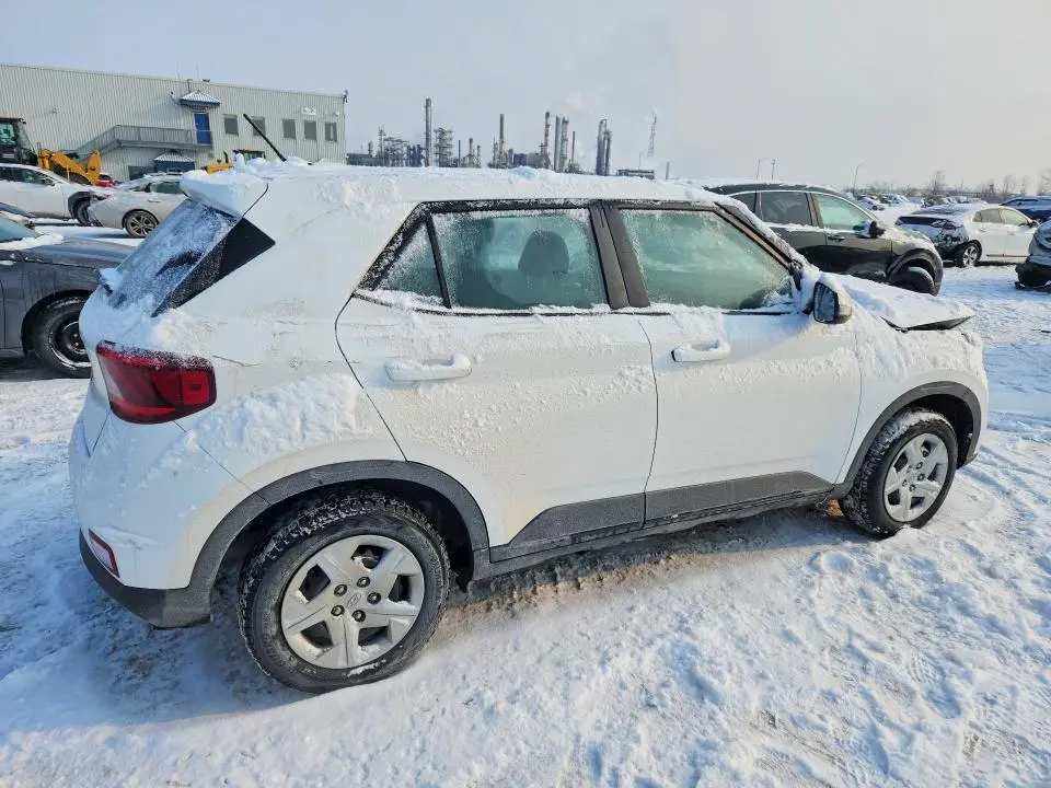 2024 HYUNDAI VENUE SE  