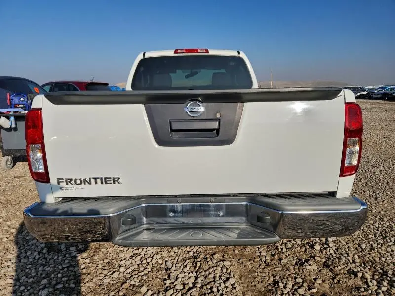 2013 NISSAN FRONTIER S  