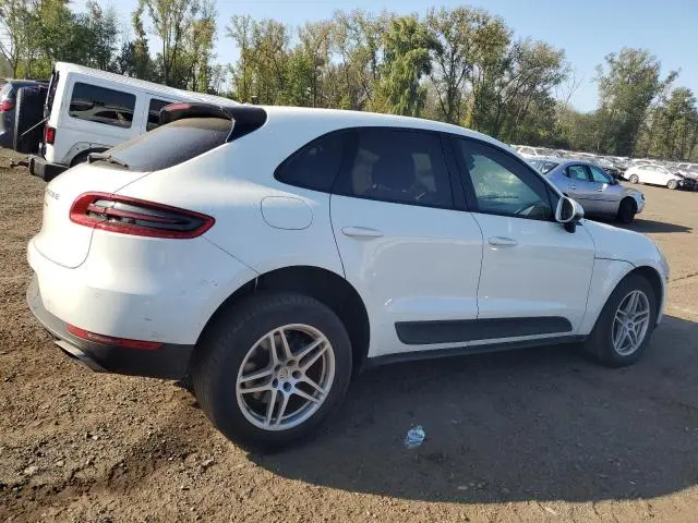 2017 PORSCHE MACAN   