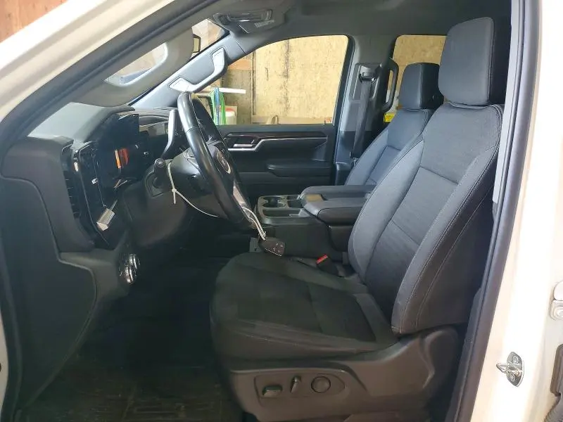 2023 GMC SIERRA K1500 SLE  