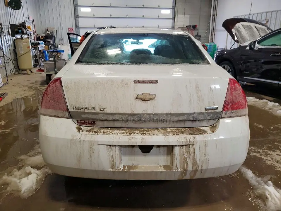 2011 CHEVROLET IMPALA LT  