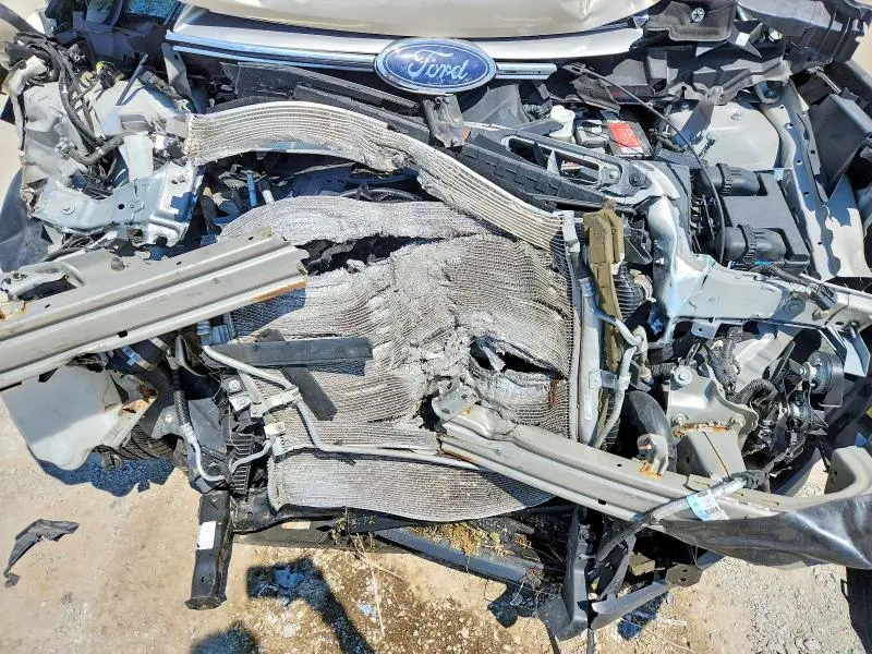 2018 FORD EDGE SE  