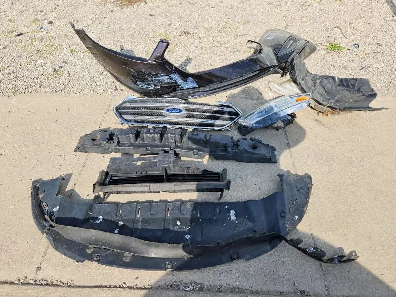 2013 FORD TAURUS SEL  