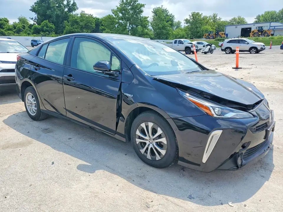 2020 TOYOTA PRIUS XLE AWD-E  