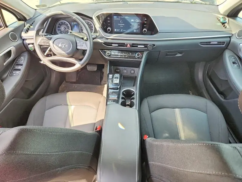 2020 HYUNDAI SONATA SE  
