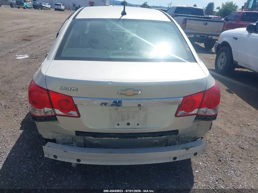 2013 CHEVROLET CRUZE LS