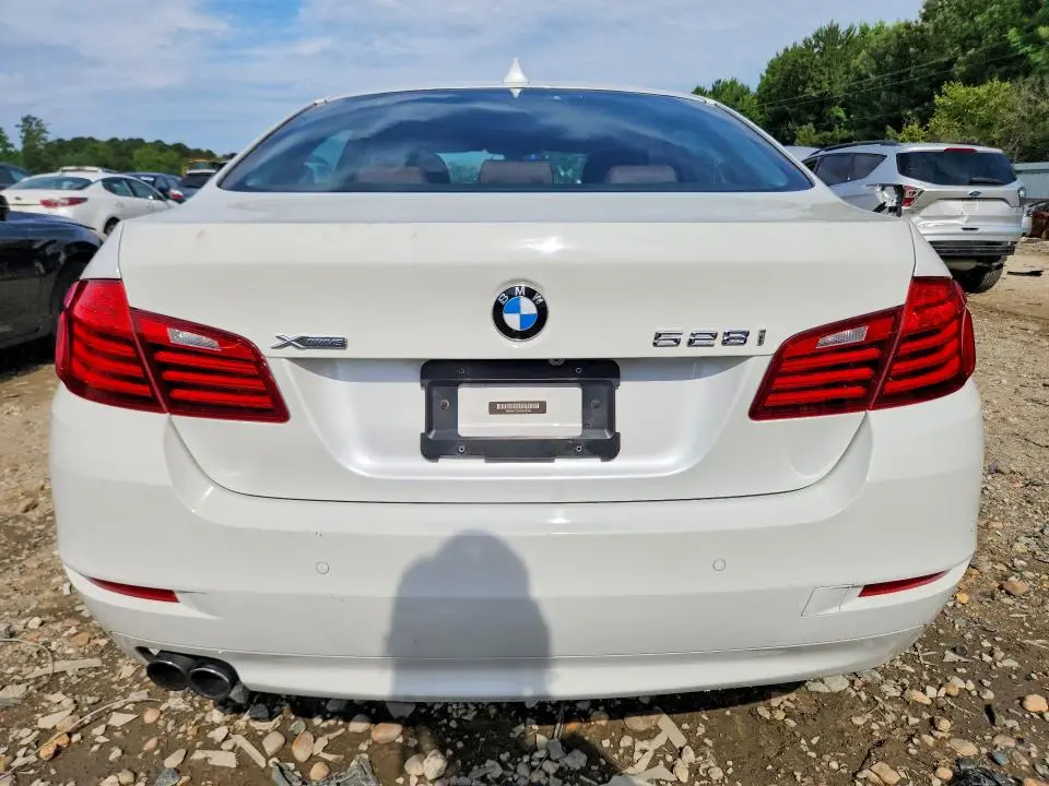 2016 BMW 528 XI  