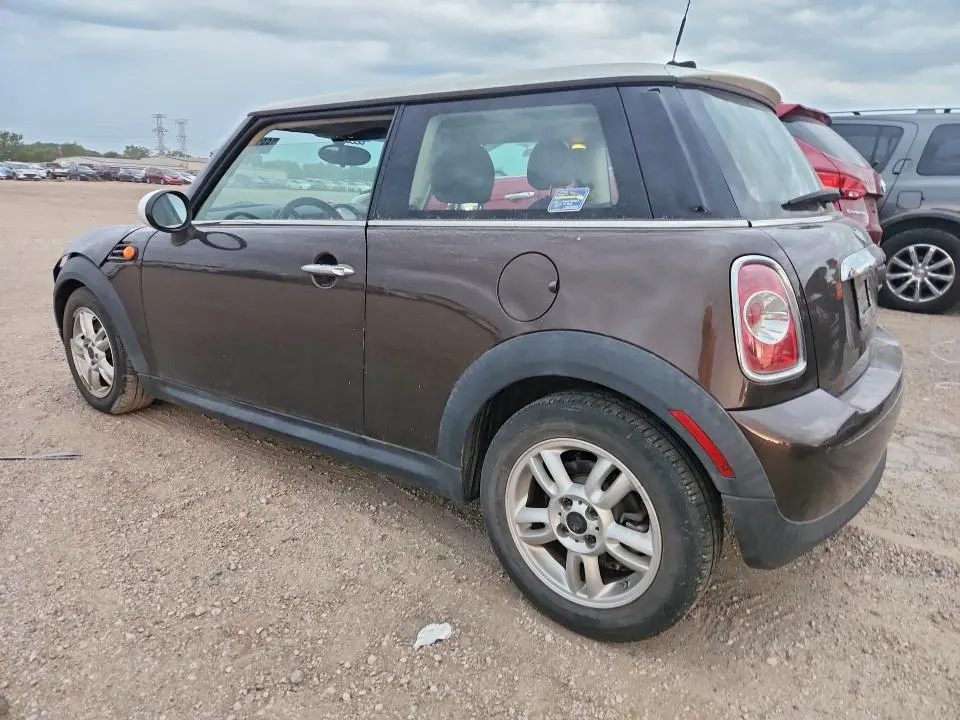 2012 MINI COOPER   