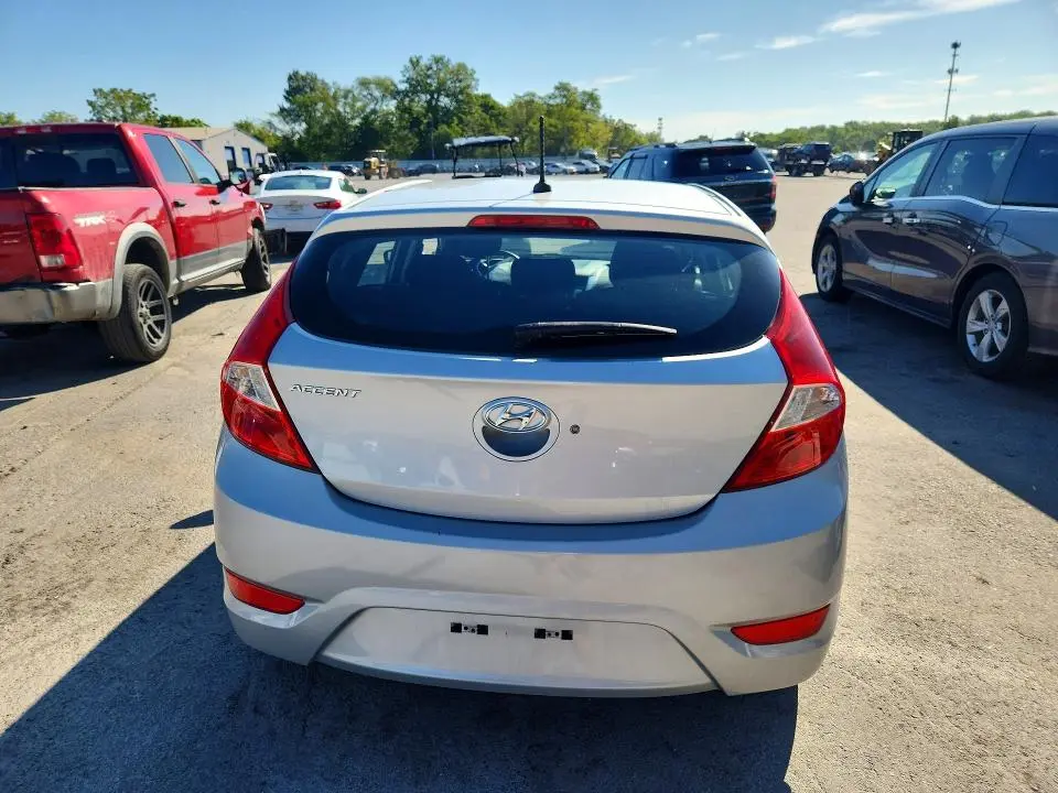 2013 HYUNDAI ACCENT GS  