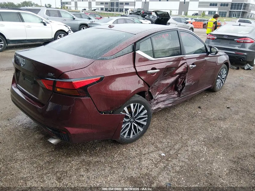 2024 NISSAN ALTIMA SV FWD