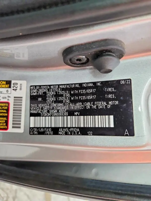2022 TOYOTA SIENNA LE  