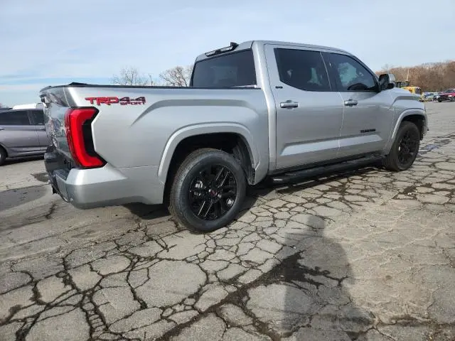 2022 TOYOTA TUNDRA CREWMAX SR  