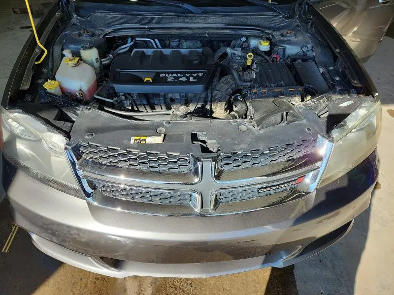 2013 DODGE AVENGER SE  