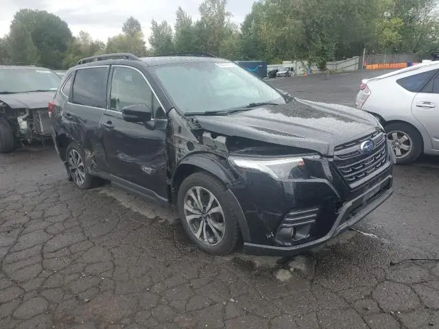 2022 SUBARU FORESTER LIMITED  