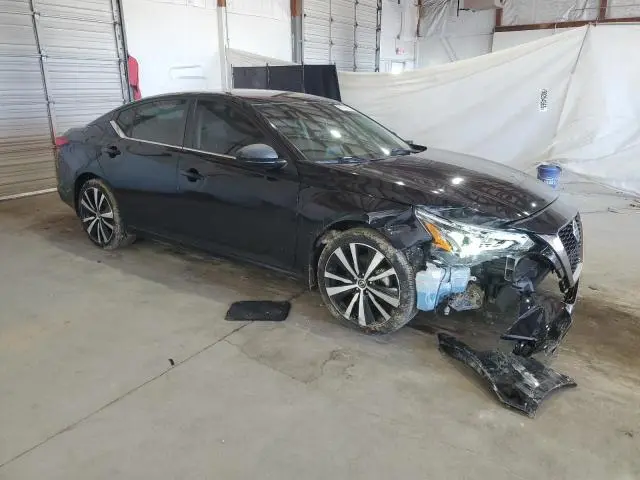 2021 NISSAN ALTIMA SR  