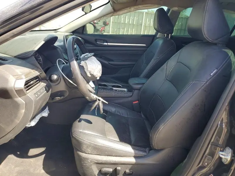 2022 NISSAN ALTIMA SL  