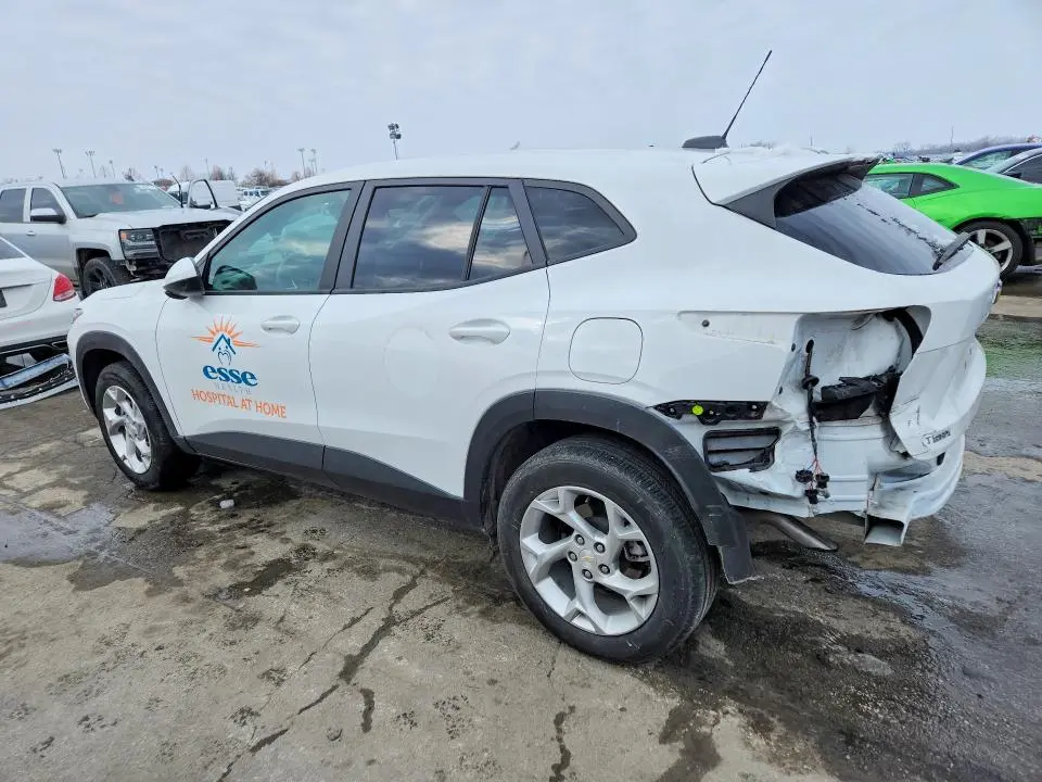 2024 CHEVROLET TRAX LS  