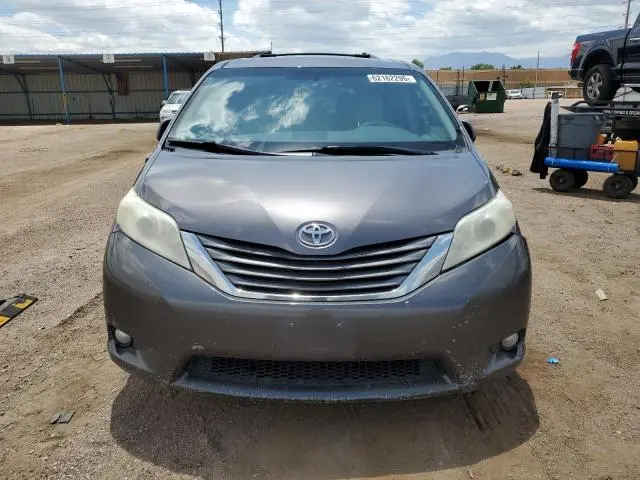2011 TOYOTA SIENNA XLE  
